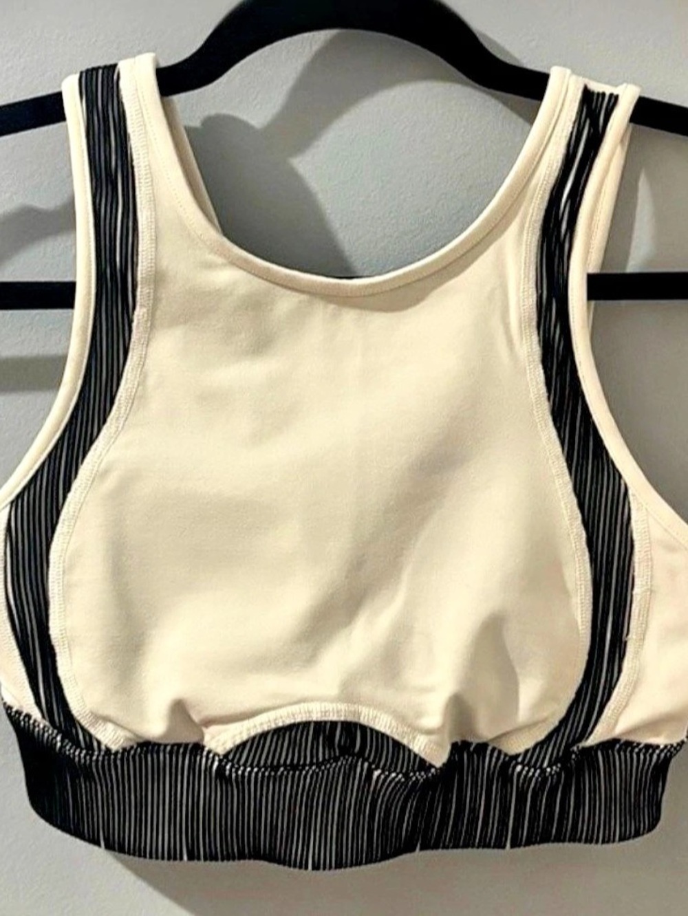 alo Striped Sports Bra in Cream & Black